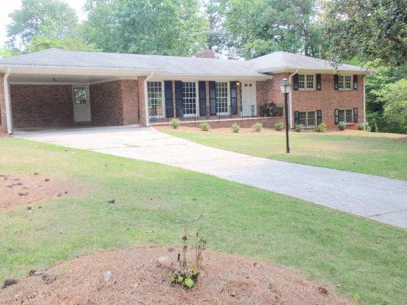 2554 Sky Lane Drive, Marietta, GA 30062 — most recent listing photo