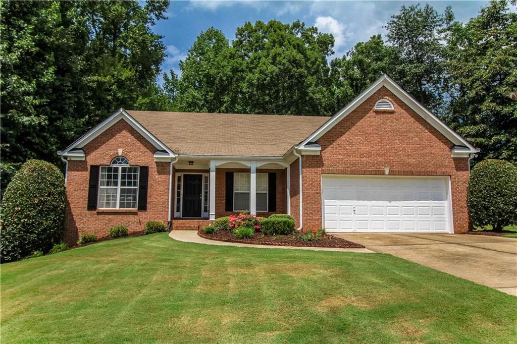 4 bedroom single family residence sold at 6246 Saddlehorse Drive, Flowery Branch, GA 30542