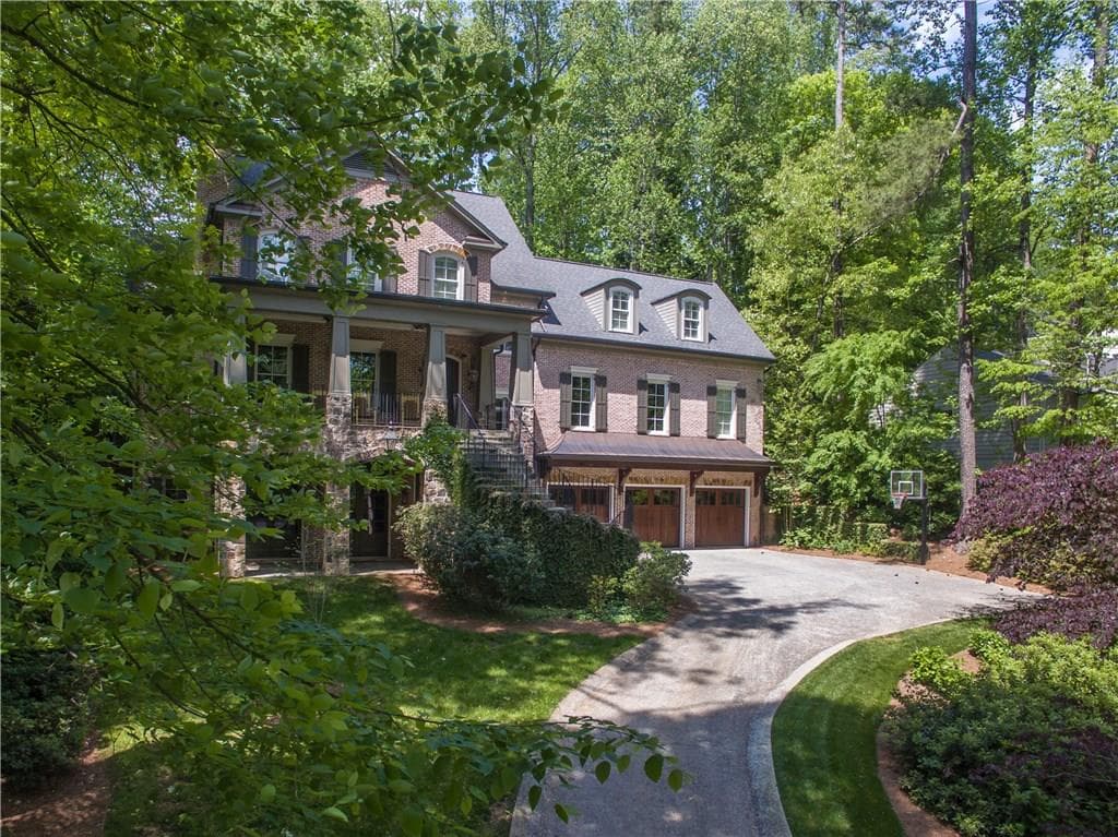 5 bedroom, 5,098 sq ft single family residence sold at 4020 Stovall Terrace, Atlanta, GA 30342