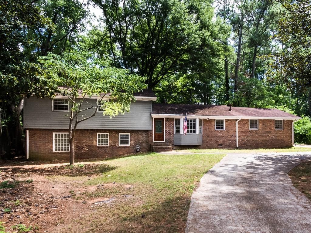 1213 W Nancy Creek Drive, Brookhaven, GA 30319 — most recent listing photo