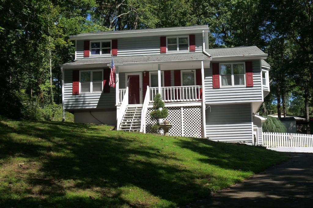 2821 Tony Drive, Lawrenceville, GA 30044 — most recent listing photo