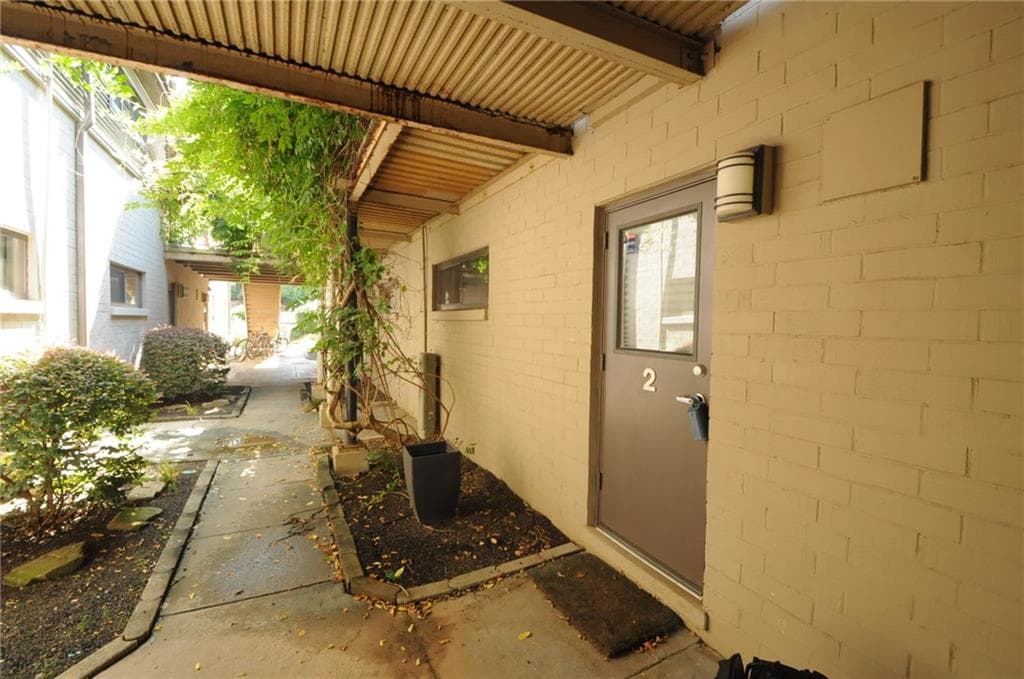 1 bedroom, 492 sq ft condominium sold at 1355 Euclid Avenue A-2, Atlanta, GA 30307