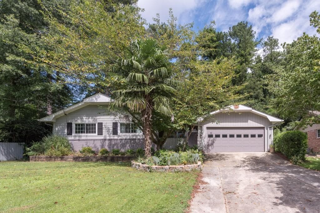 2870 Concord Drive, Decatur, GA 30033 — most recent listing photo