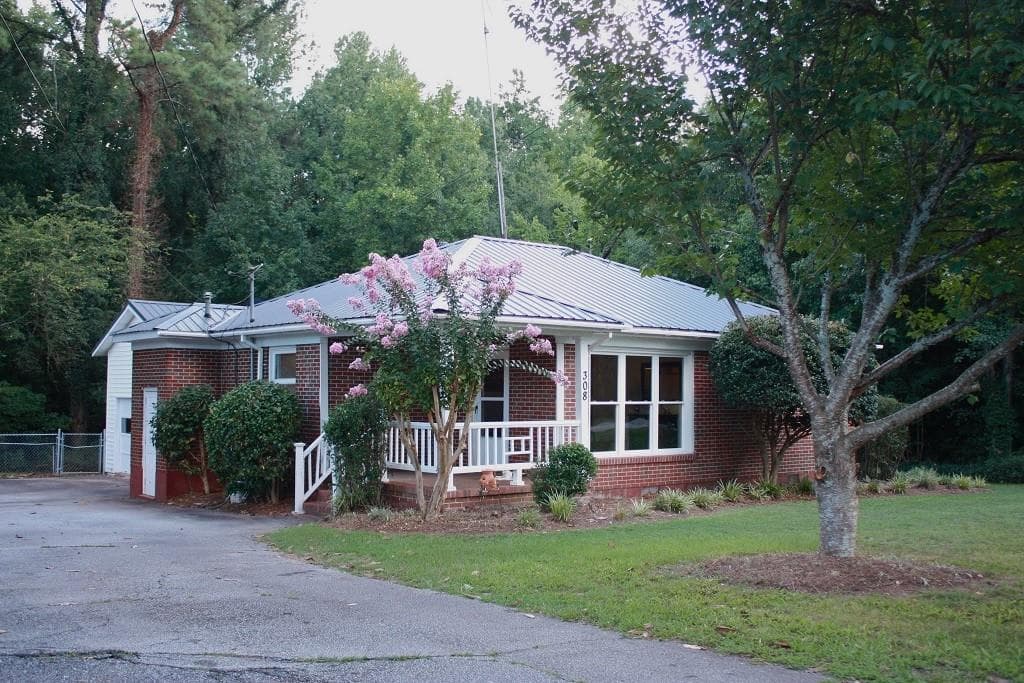 308 Wilson Drive, Commerce, GA 30529 — most recent listing photo