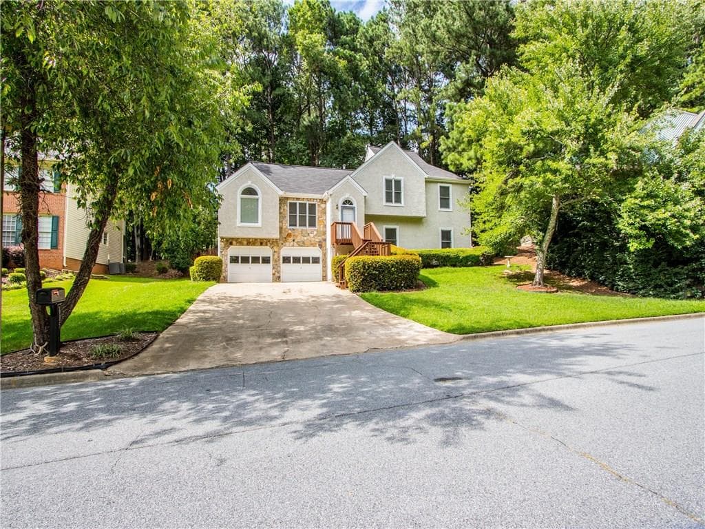 685 Wood Valley Trace, Roswell, GA 30076 — most recent listing photo