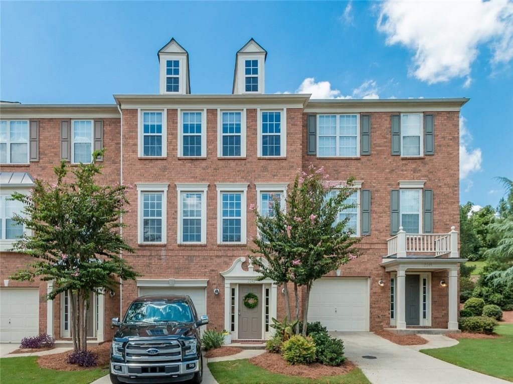 2046 Merrimont Way, Roswell, GA 30075 — most recent listing photo