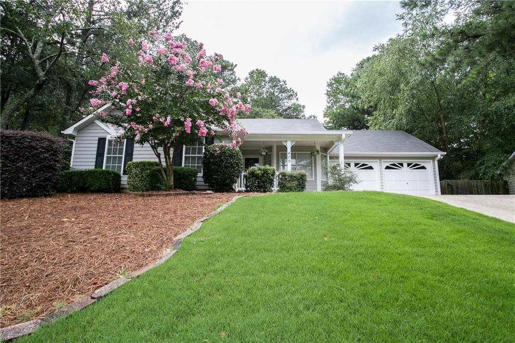 3 bedroom, 1,228 sq ft single family residence sold at 409 ROSE CREEK Place, Woodstock, GA 30189