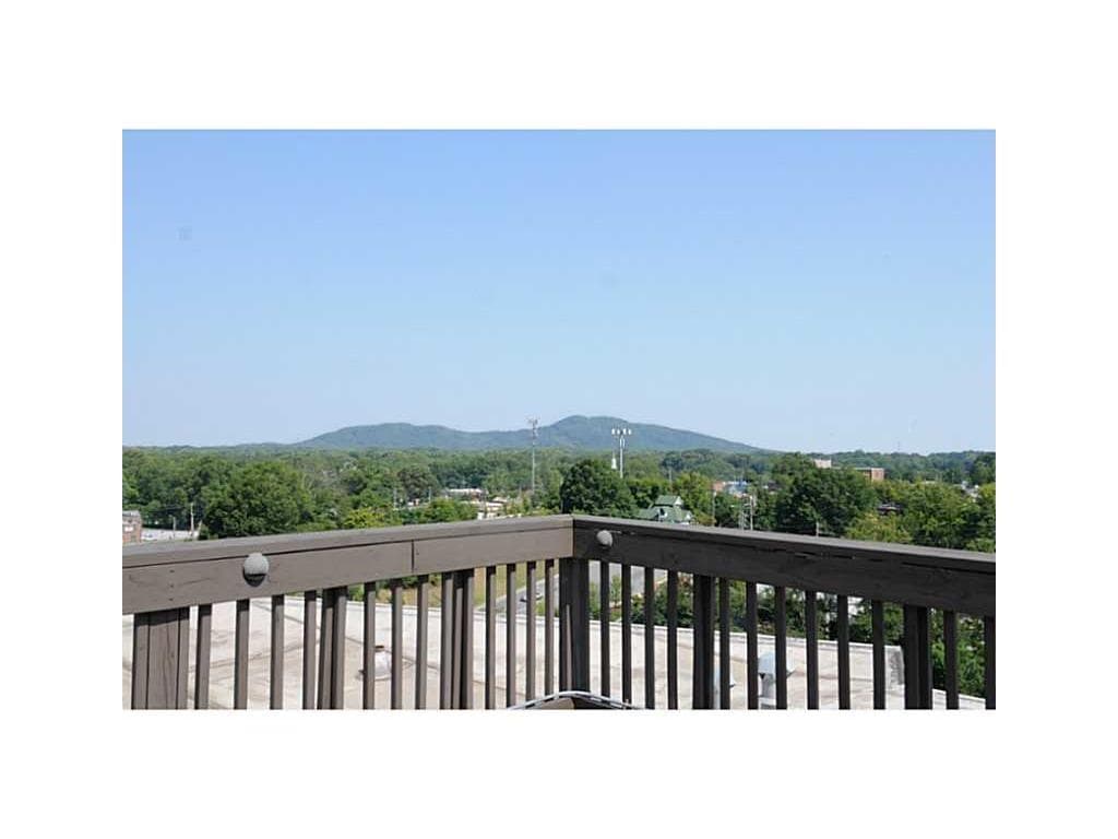 2 bedroom, 1,538 sq ft condominium sold at 319 Atlanta Street 401, Marietta, GA 30060