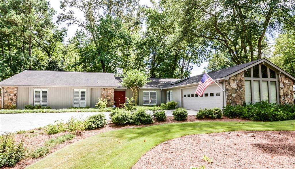3300 Brookview Drive, Marietta, GA 30068 — most recent listing photo