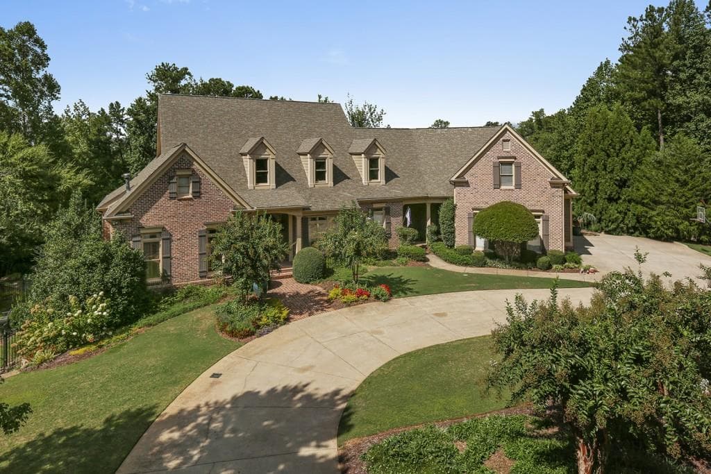 6 bedroom, 8,993 sq ft single family residence sold at 10170 Autry Mill Road, Alpharetta, GA 30022