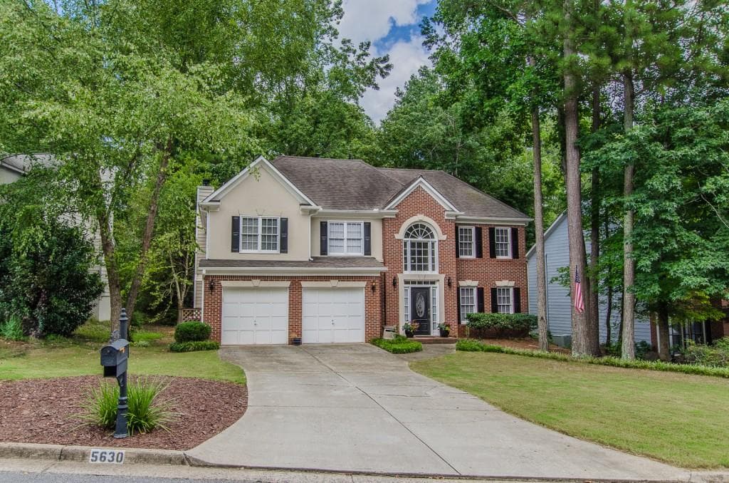 4 bedroom, 2,376 sq ft single family residence sold at 5630 Hillgate Crossing, Alpharetta, GA 30005