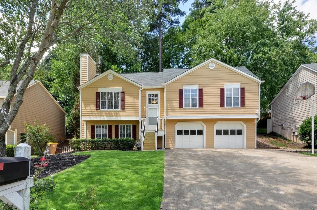 10710 Plantation Drive, Alpharetta, GA 30022 — most recent listing photo