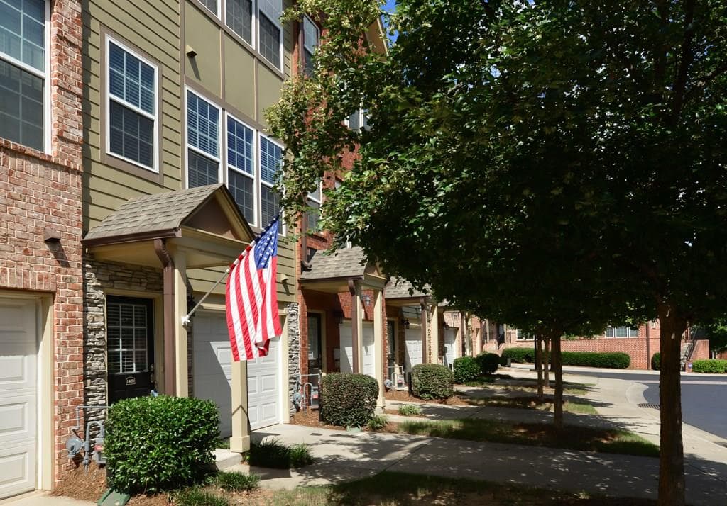 1409 Ashford Creek Circle, Brookhaven, GA 30319 — most recent listing photo