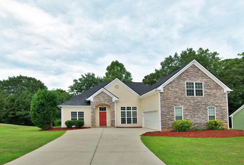 4 bedroom, 2,144 sq ft single family residence sold at 280 Heathridge Lane, Mableton, GA 30126