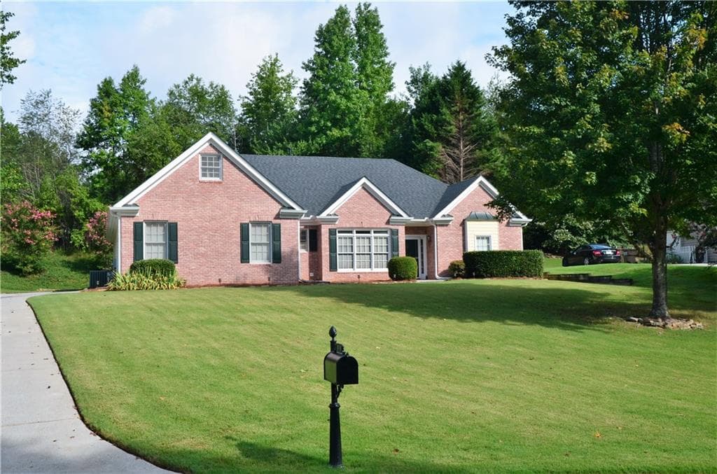 835 Cedar Creek Court, Suwanee, GA 30024 — most recent listing photo