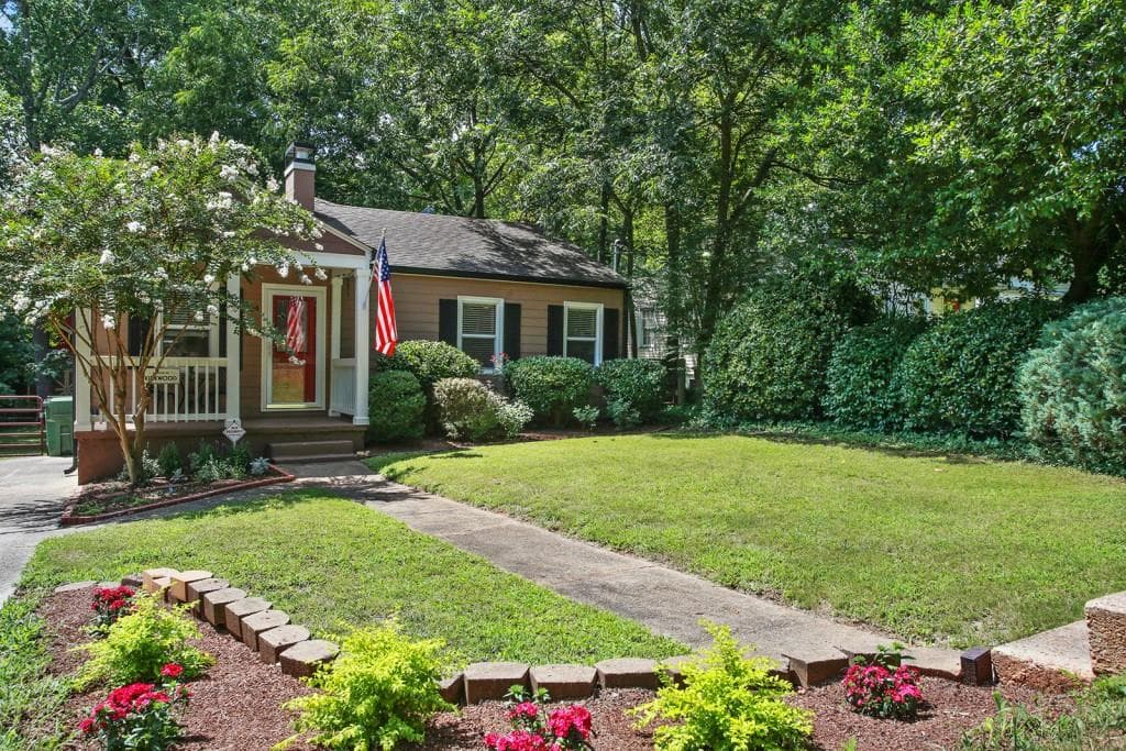 3 bedroom, 1,332 sq ft single family residence sold at 224 Murray Hill Avenue, Atlanta, GA 30317