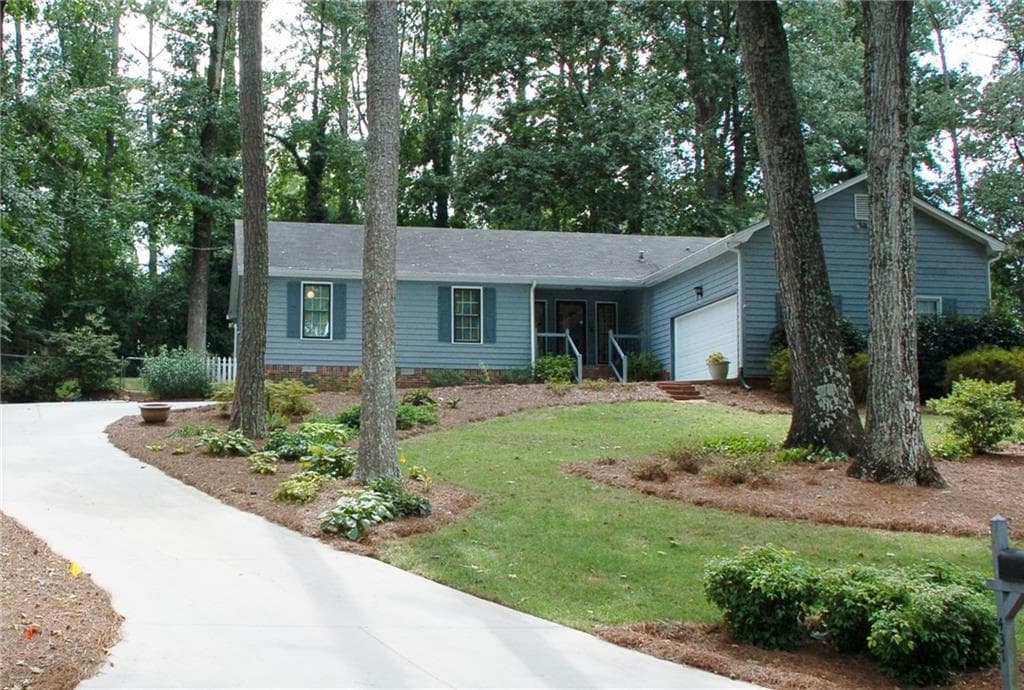 437 Edgewood Lane, Stone Mountain, GA 30087 — most recent listing photo