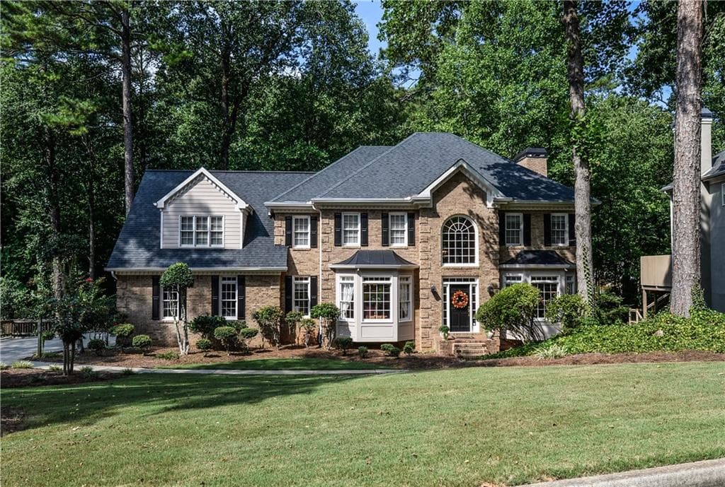 4 bedroom single family residence sold at 225 Quiet Stream Court, Roswell, GA 30075