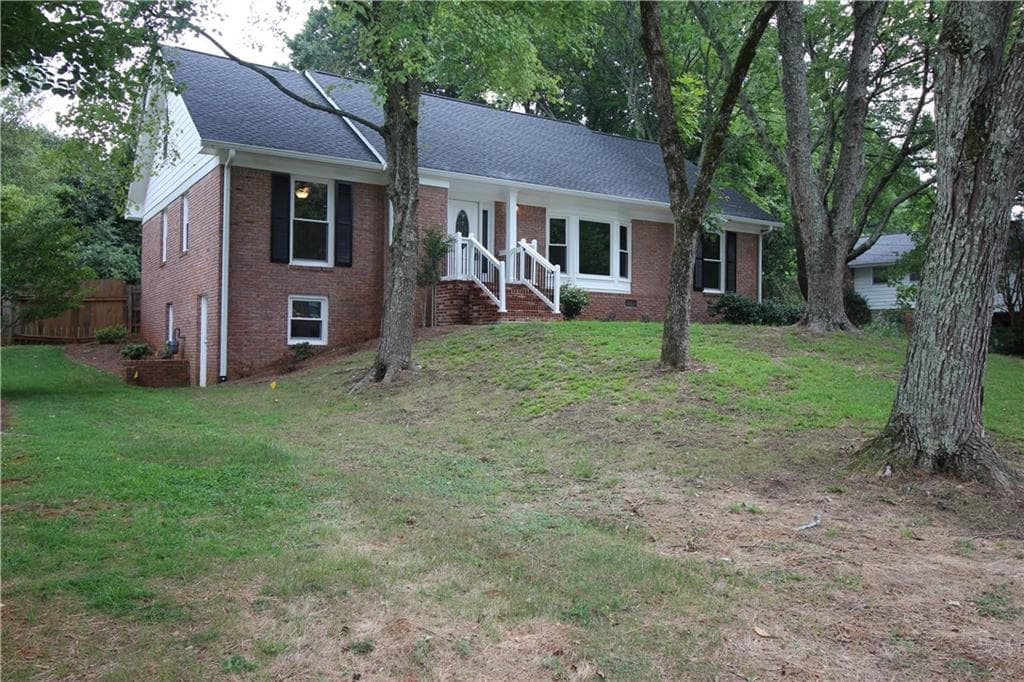 5123 Lakesprings Drive, Dunwoody, GA 30338 — most recent listing photo