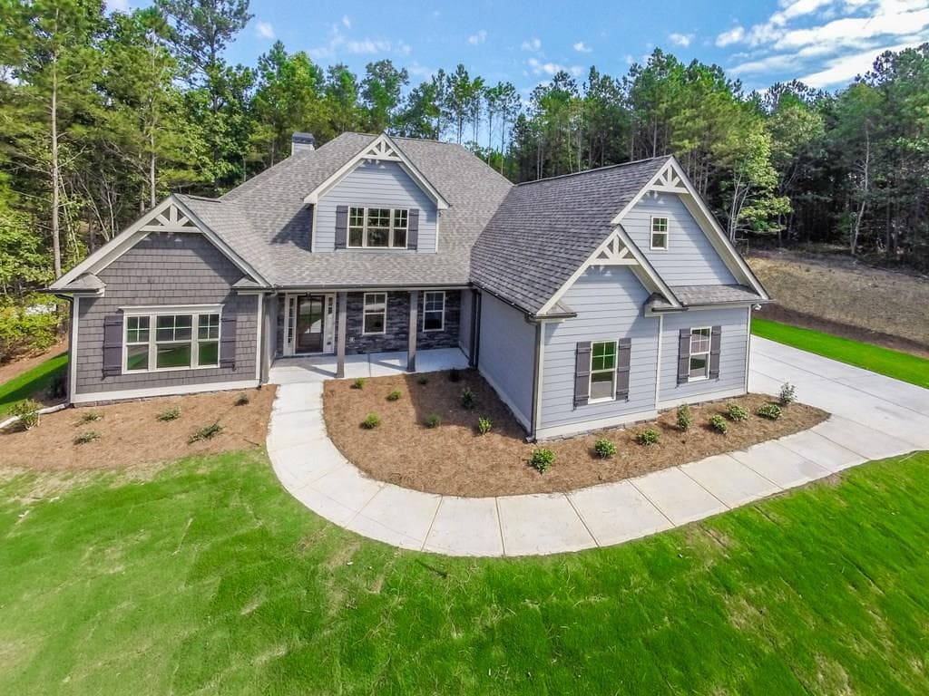 3 bedroom, 2,700 sq ft single family residence sold at 515 Black Horse Circle, Canton, GA 30114
