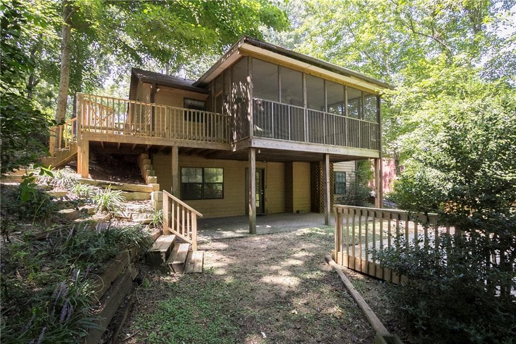 3844 Clubhouse Drive, Gainesville, GA 30501 — most recent listing photo