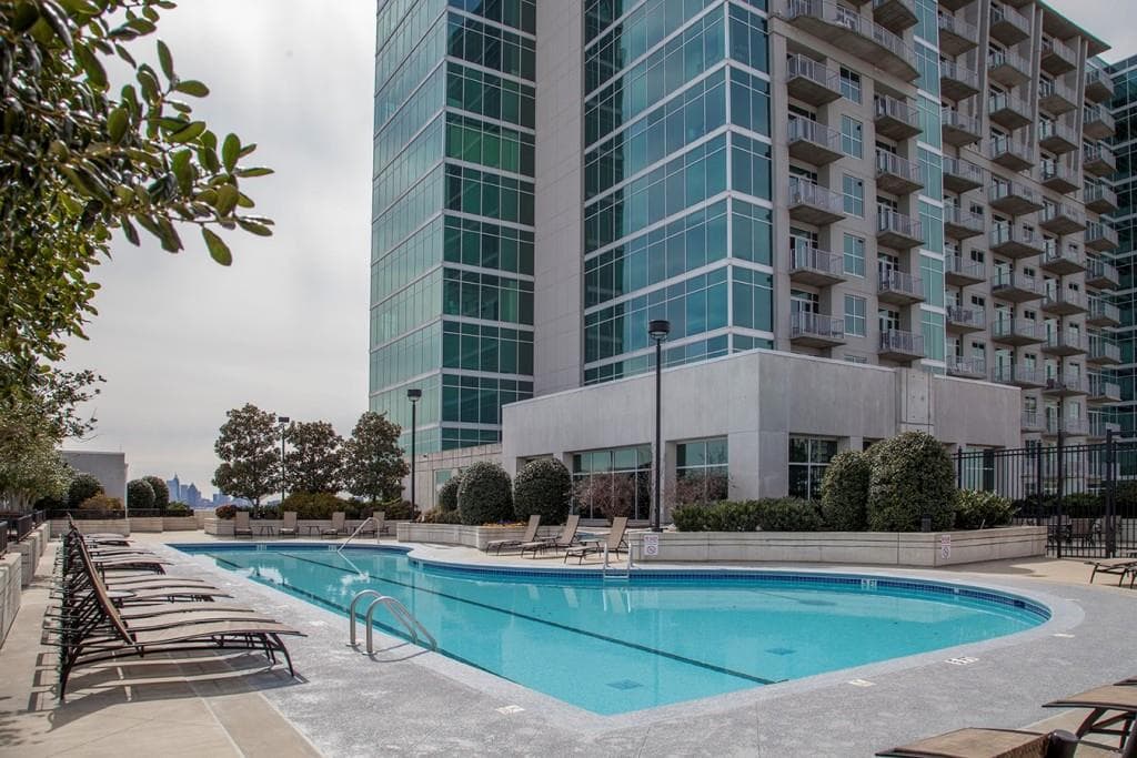 1 bedroom, 771 sq ft condominium sold at 250 Pharr Road 1206, Atlanta, GA 30305