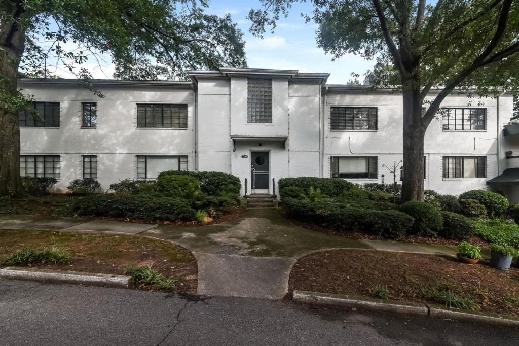 2 bedroom condominium sold at 1140 Briarcliff Road 4, Atlanta, GA 30306