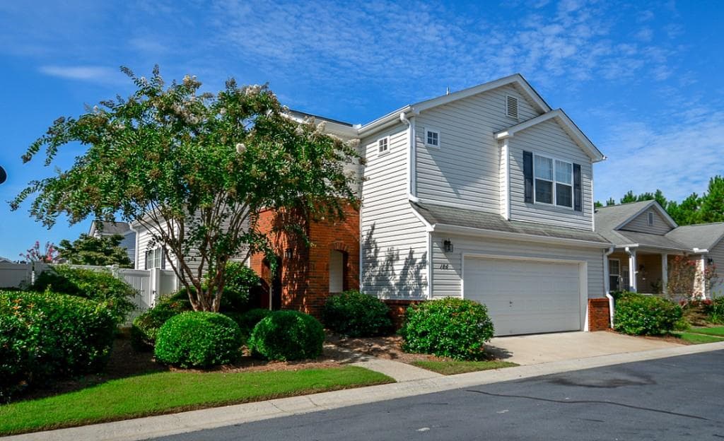 186 Swanee Lane, Woodstock, GA 30188 — most recent listing photo
