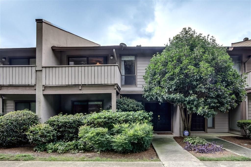 3768 Paces Ferry, Atlanta, GA 30339 — most recent listing photo