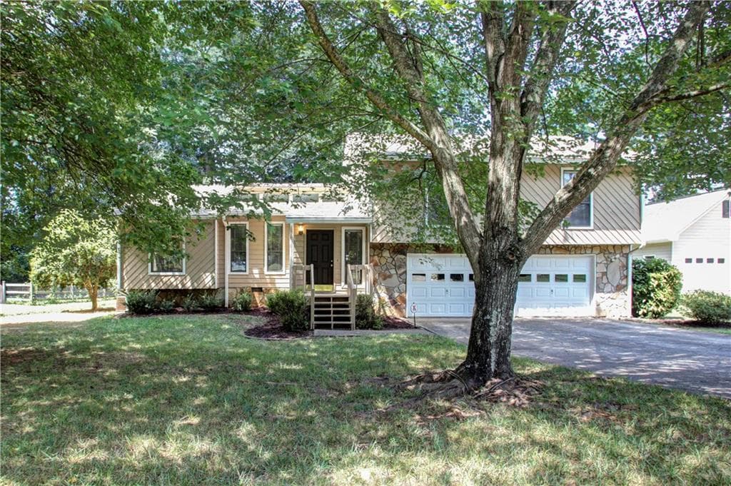4 bedroom single family residence sold at 4273 Meadow Way, Marietta, GA 30066