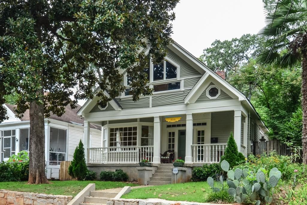 4 bedroom, 2,300 sq ft single family residence sold at 306 Grant Park Place, Atlanta, GA 30315