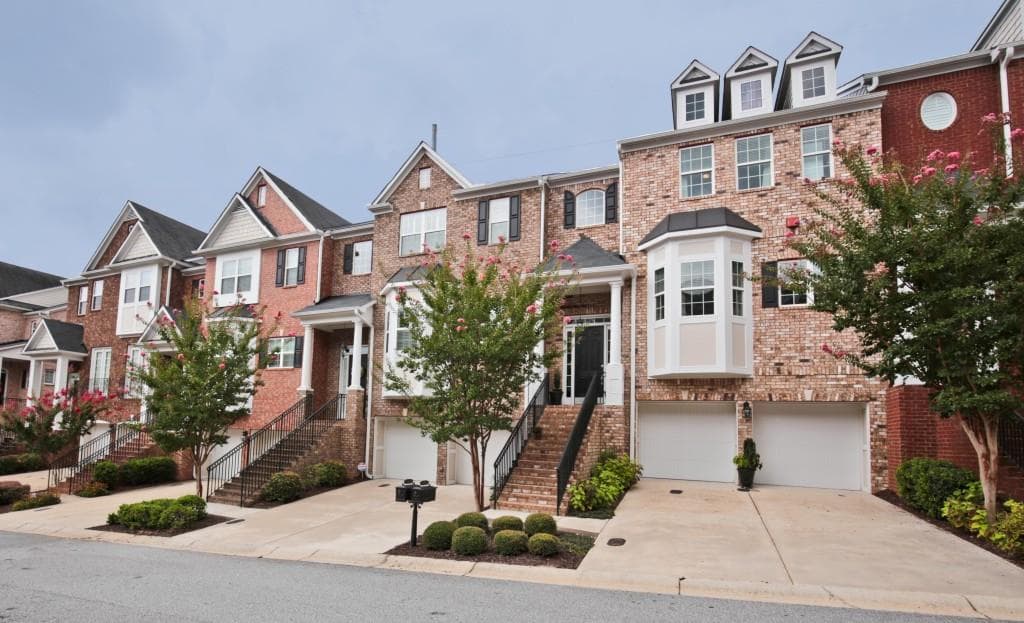 3 bedroom, 3,550 sq ft townhouse sold at 1604 Rivergreen Court 19, Atlanta, GA 30339