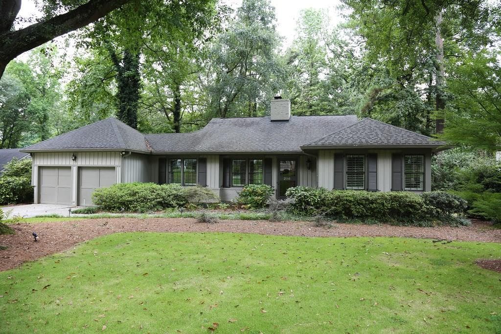 3 bedroom, 2,321 sq ft single family residence sold at 2186 Brookview Drive, Atlanta, GA 30318