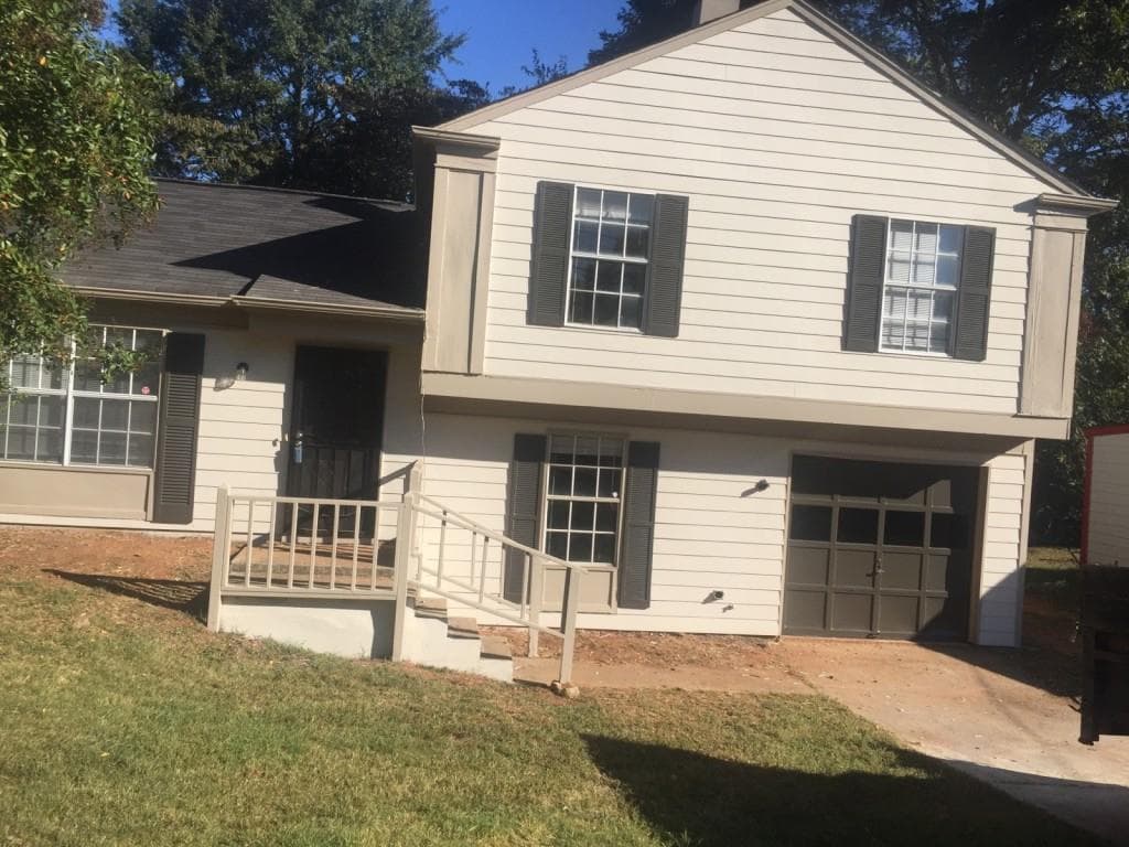 4556 Garden Hills Drive, Stone Mountain, GA 30083 — most recent listing photo