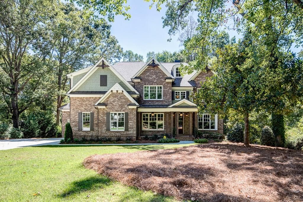 5 bedroom, 4,417 sq ft single family residence sold at 215 Elden Drive, Sandy Springs, GA 30342