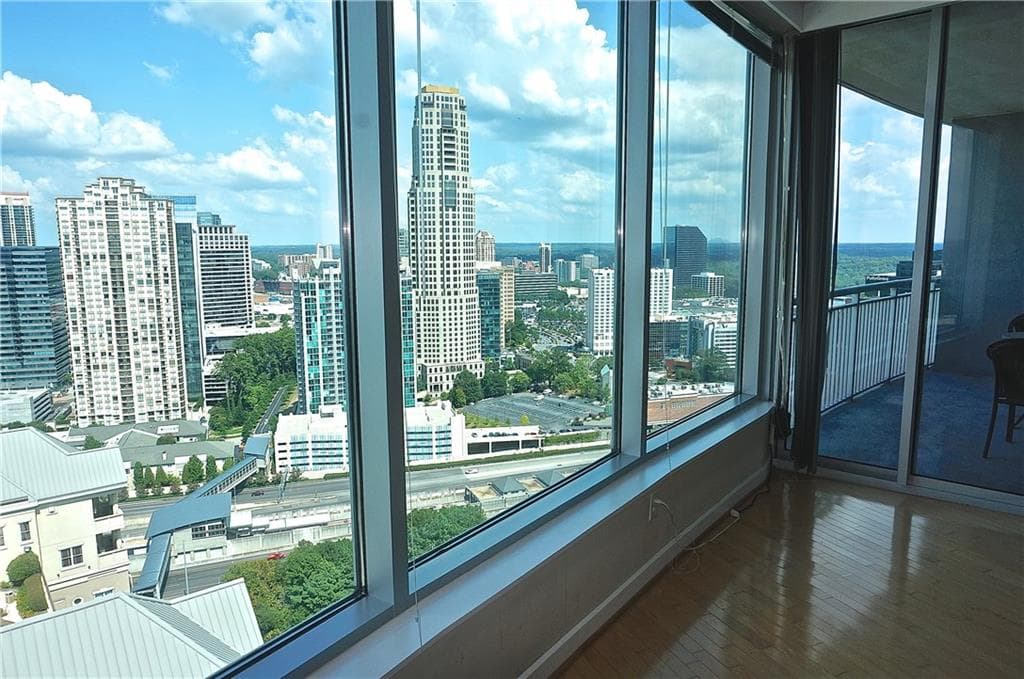 1 bedroom, 1,150 sq ft condominium sold at 3338 Peachtree Road 3104, Atlanta, GA 30326