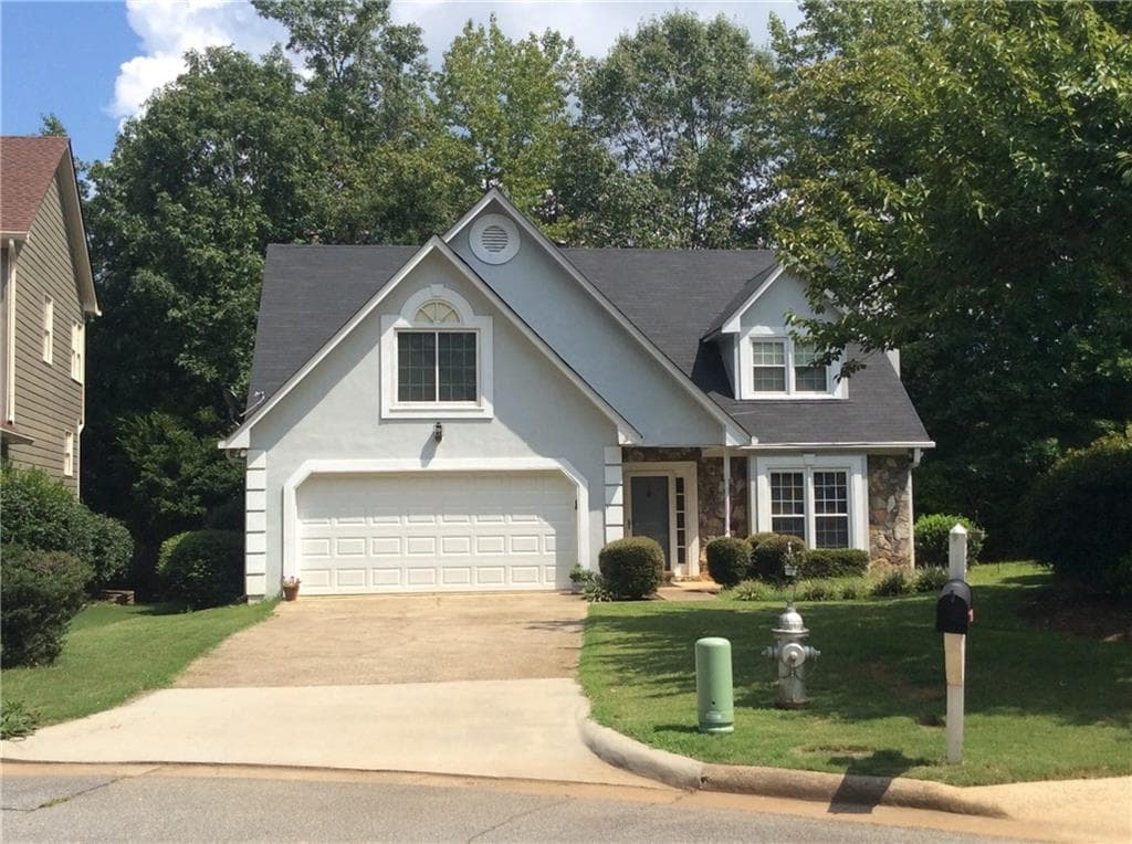 3 bedroom, 1,782 sq ft single family residence sold at 995 Litchfield Place, Roswell, GA 30076