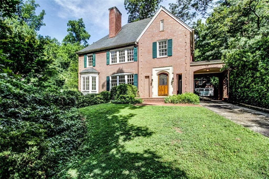 6 bedroom, 5,328 sq ft single family residence sold at 808 Lullwater Road, Atlanta, GA 30307