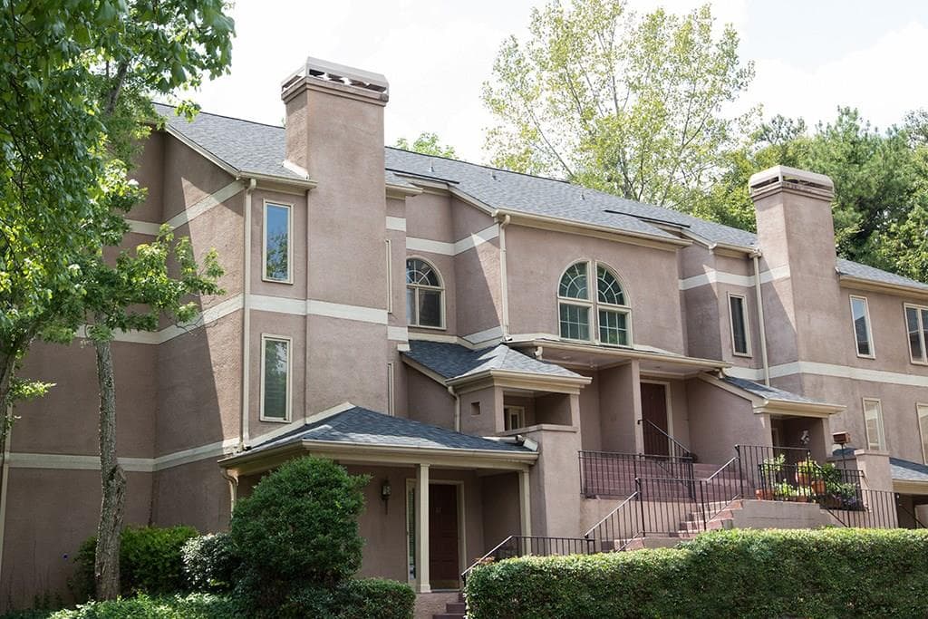 2 bedroom, 1,450 sq ft condominium sold at 37 Saint Claire Lane 37, Atlanta, GA 30324