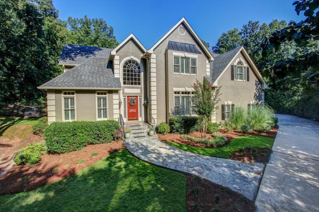 5 bedroom single family residence sold at 10301 Papillon Trace, Johns Creek, GA 30022