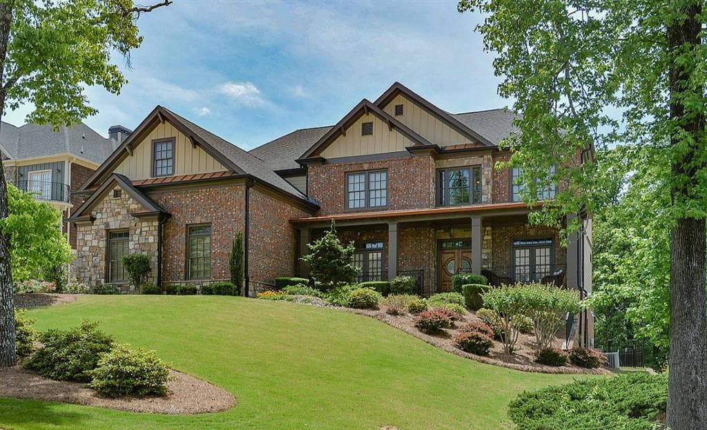 2046 Westwood Circle, Smyrna, GA 30080 — most recent listing photo