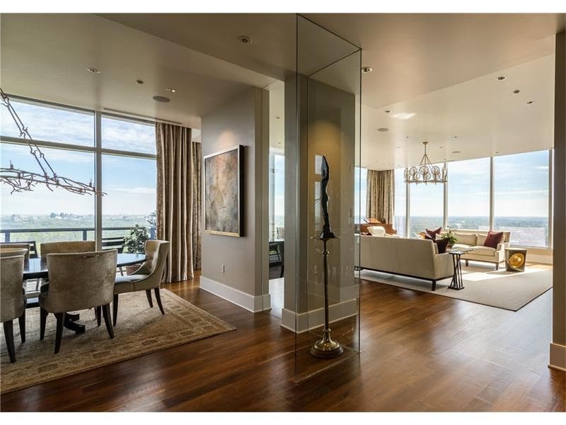 3 bedroom, 5,217 sq ft condominium sold at 3630 Peachtree Road 3304, Atlanta, GA 30326