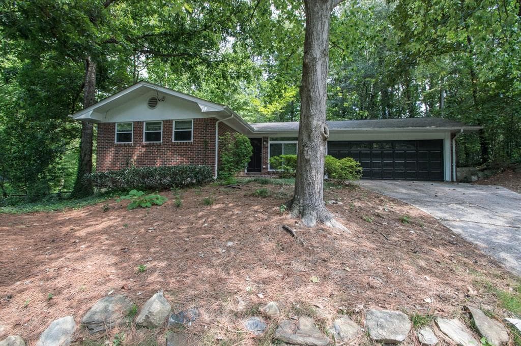 3 bedroom, 1,126 sq ft single family residence sold at 2176 Capehart Circle, Atlanta, GA 30345