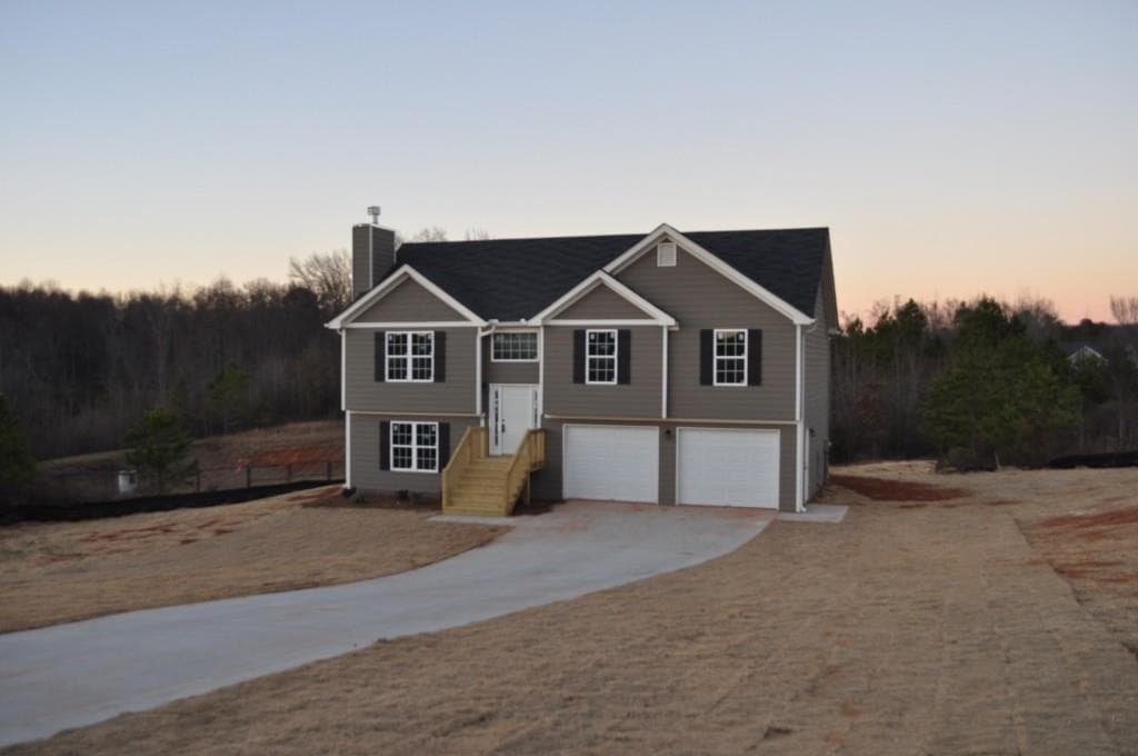 8832 Grassy Knoll Lane, Clermont, GA 30527 — most recent listing photo