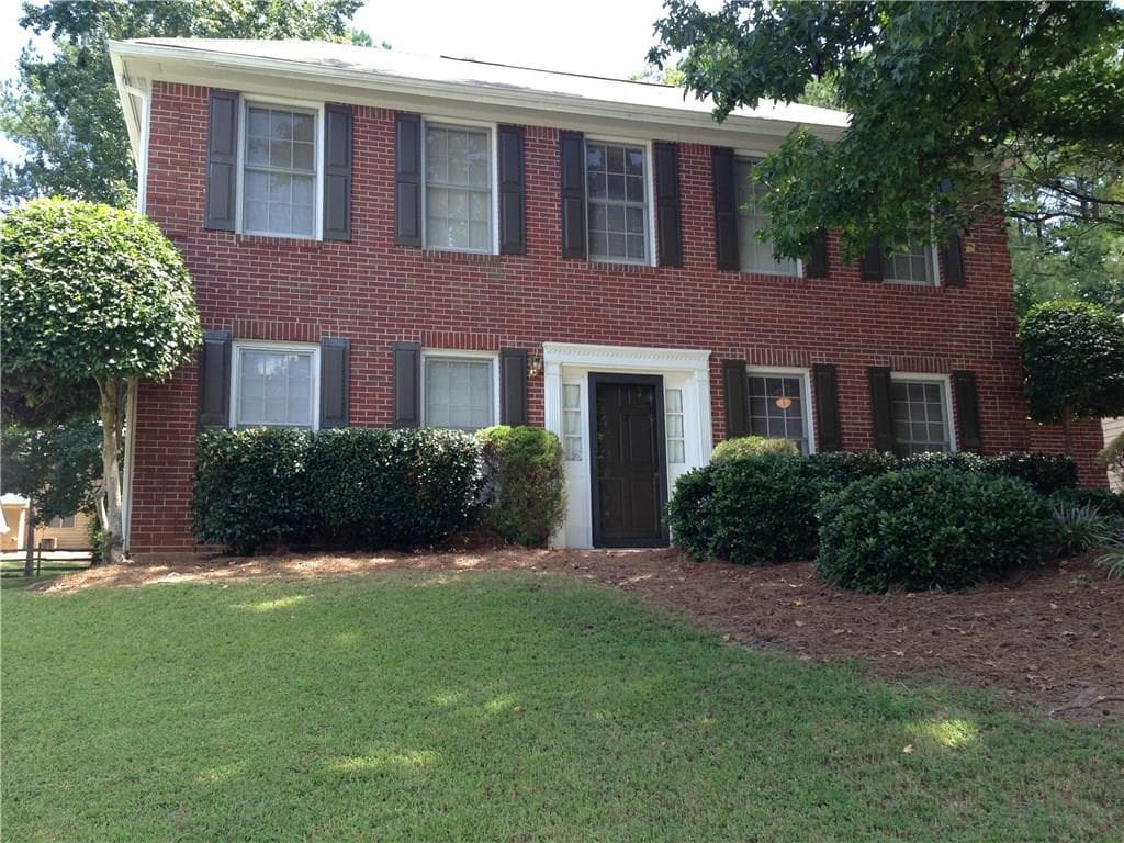 3 bedroom, 1,865 sq ft single family residence sold at 7536 STONEBRIDGE BAY Court, Stone Mountain, GA 30087