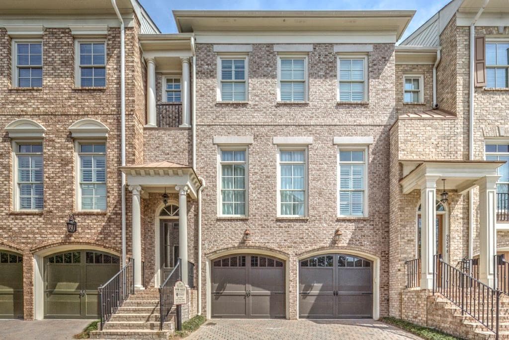 9048 Riverbend Manor, Alpharetta, GA 30022 — most recent listing photo