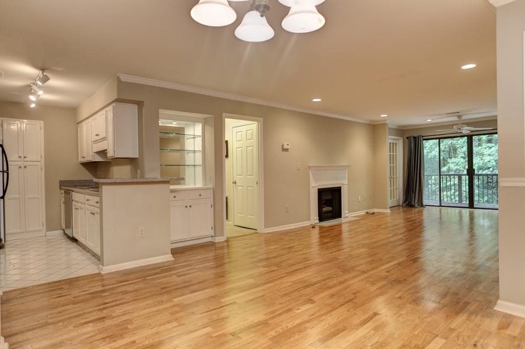 2 bedroom, 1,510 sq ft condominium sold at 3309 Pine Heights Drive 3309, Atlanta, GA 30324