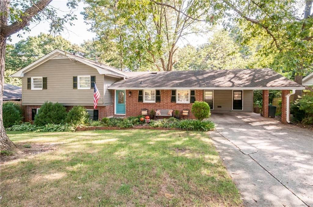 4516 Lake Ivanhoe Drive, Tucker, GA 30084 — most recent listing photo