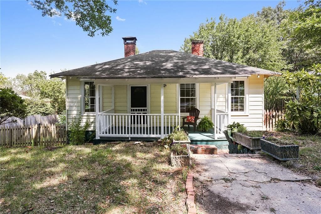 2887 Parrott Avenue, Atlanta, GA 30318 — most recent listing photo