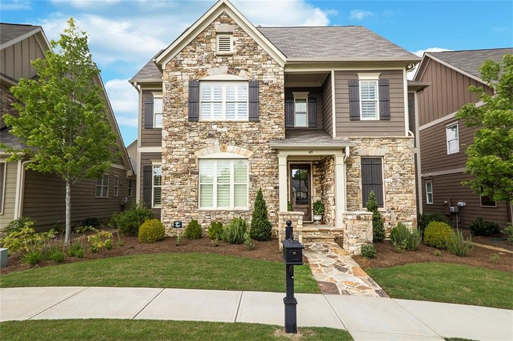 4 bedroom, 2,894 sq ft single family residence sold at 419 Hunt Street, Marietta, GA 30060